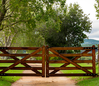 do farm gates need gate openers