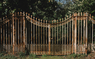 how to clean a steel driveway gate