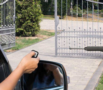 TOP 5 FEATURES TO LOOK FOR IN AUTOMATIC GATE OPENERS